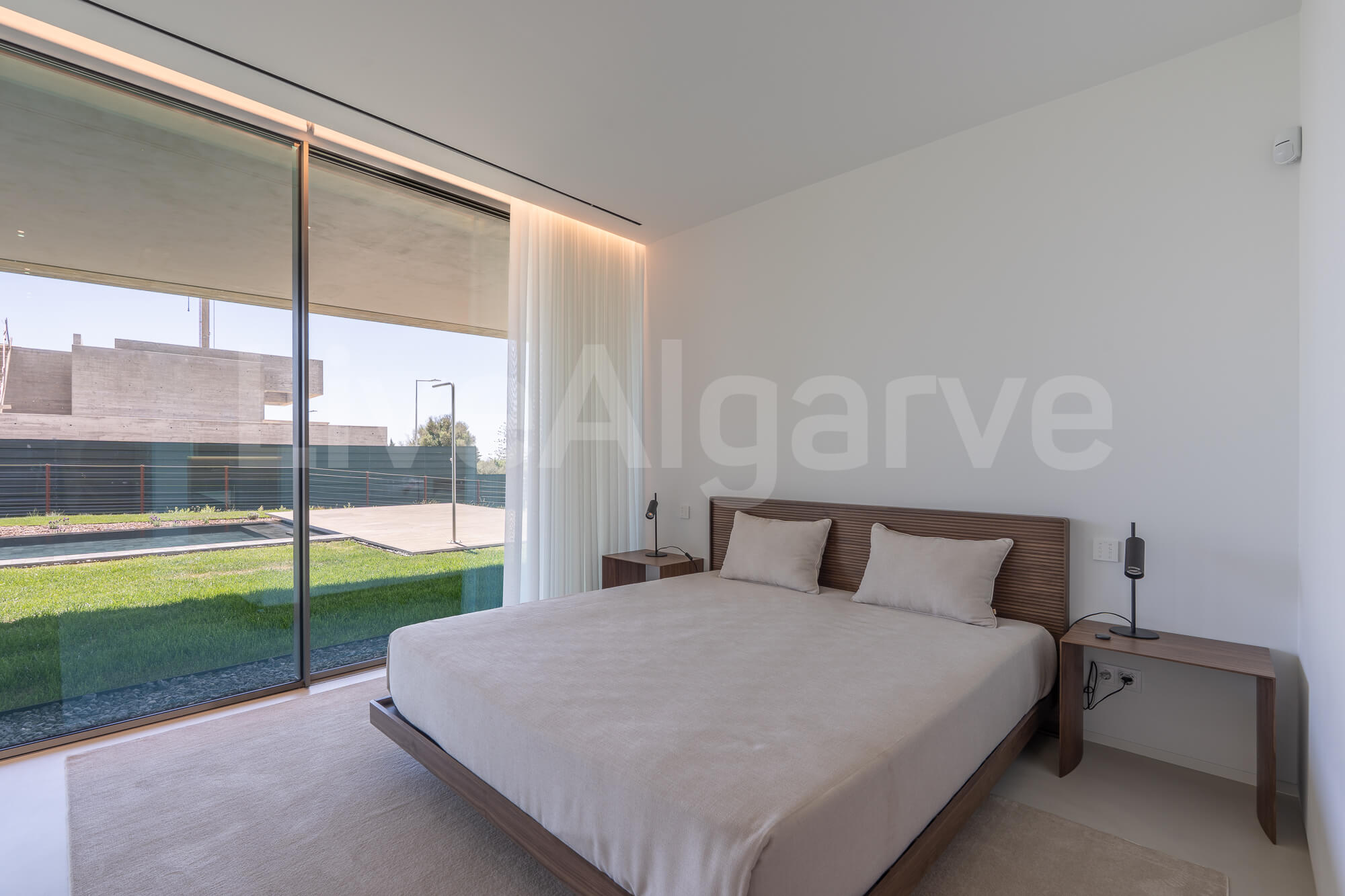 PLUZ | Striking Luxury T3 & T4 Villas at Monte de Lemos, Praia da Luz for Sale