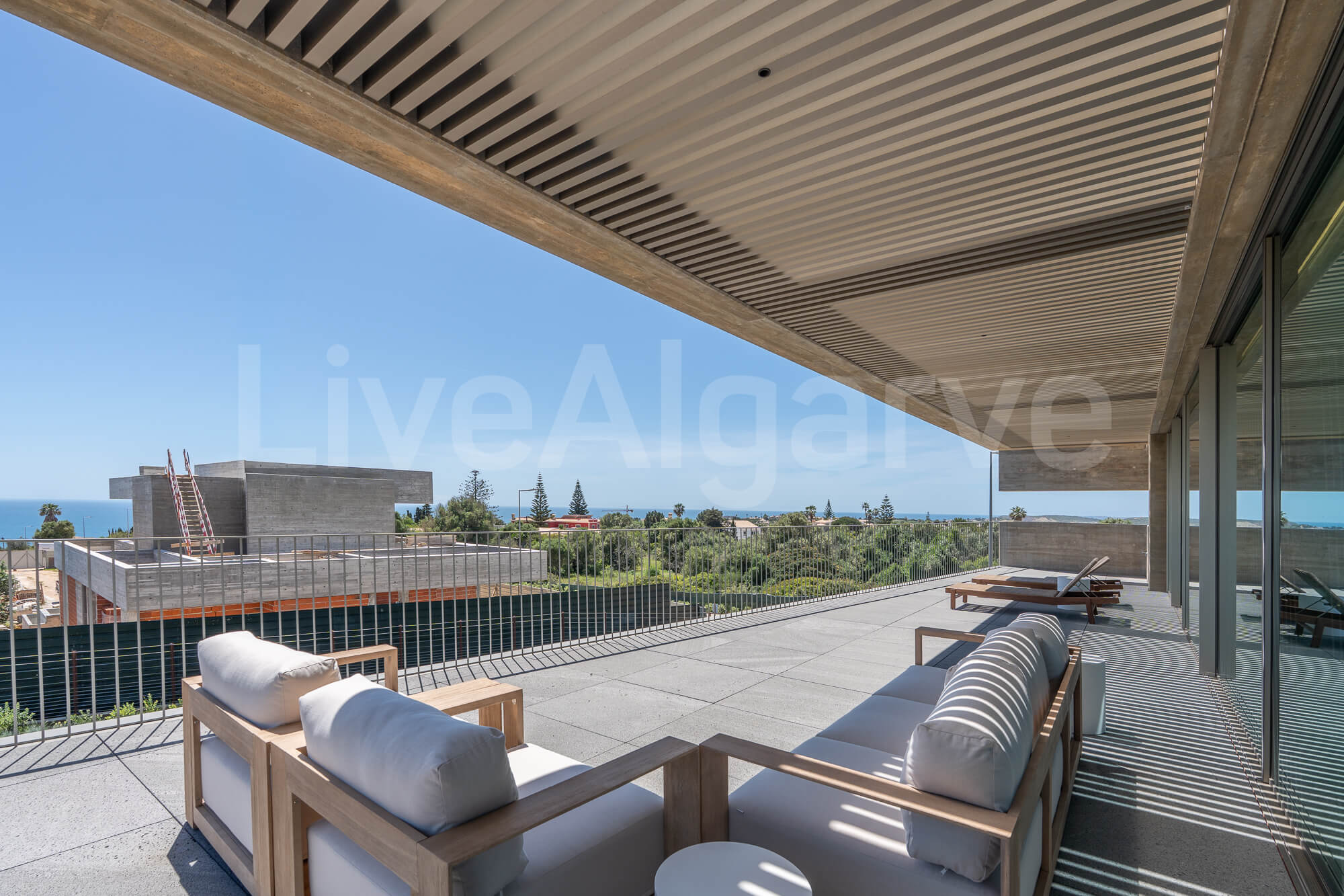 PLUZ | Striking Luxury T3 & T4 Villas at Monte de Lemos, Praia da Luz for Sale