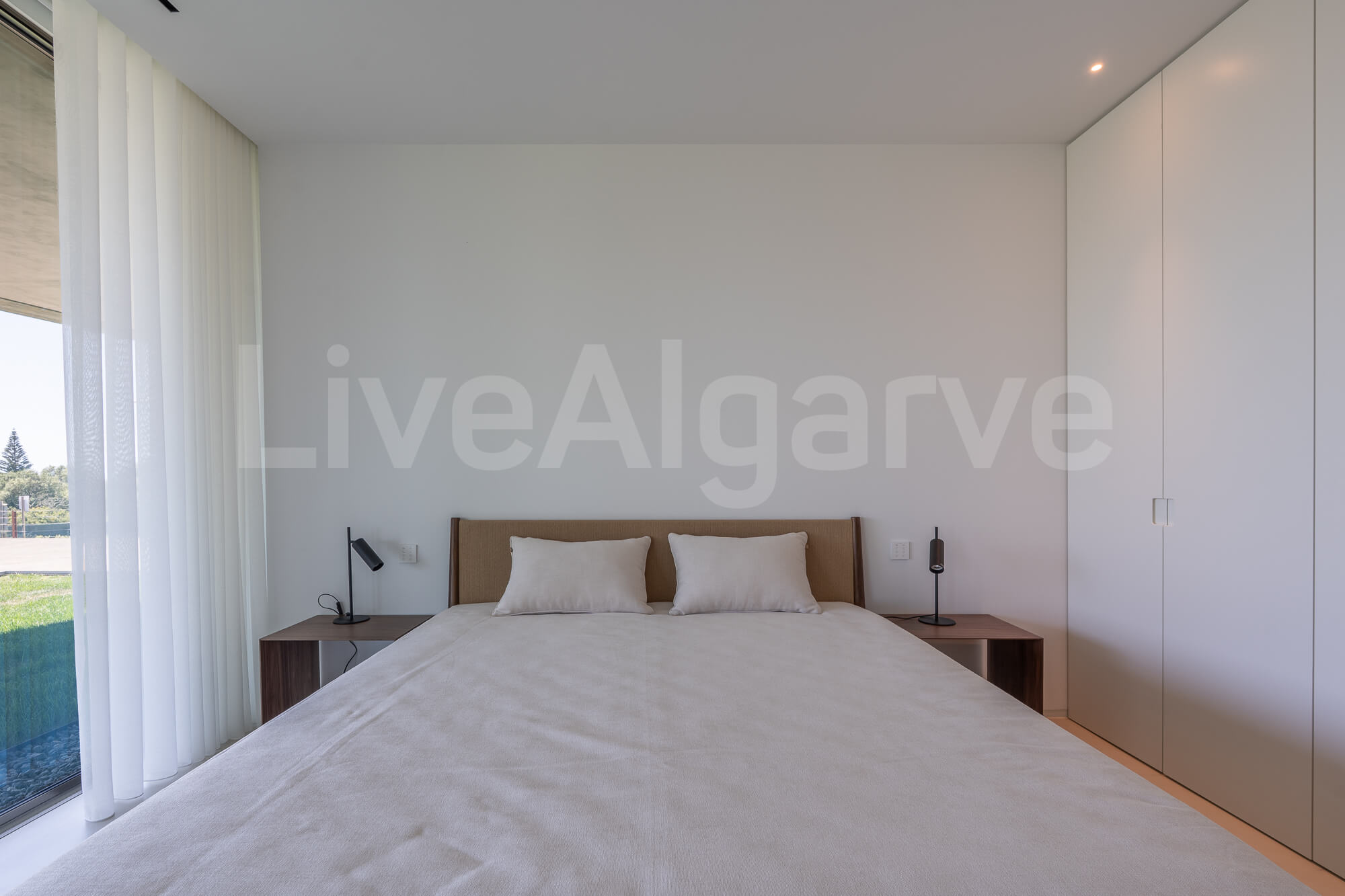PLUZ | Striking Luxury T3 & T4 Villas at Monte de Lemos, Praia da Luz for Sale