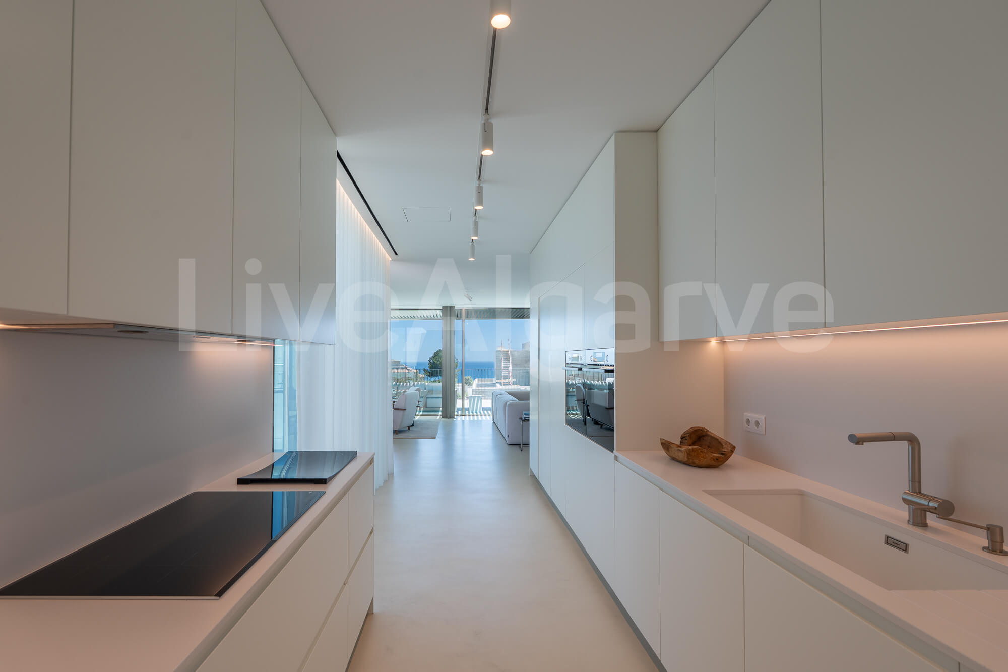 PLUZ | Striking Luxury T3 & T4 Villas at Monte de Lemos, Praia da Luz for Sale