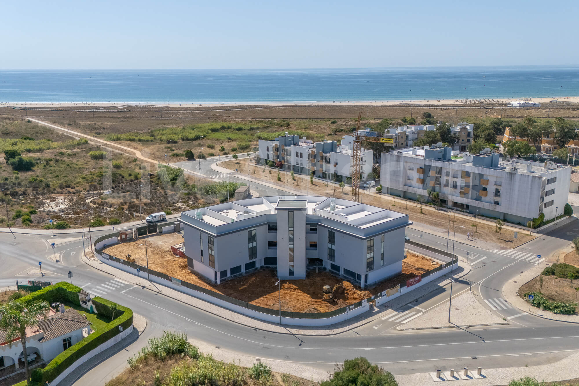 SLEEK MODERN T2+1 APARTMENTS AT MEIA PRAIA FOR SALE - LAGOS