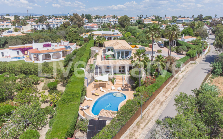 LUXURY | Spacious T5 Sea View Villa for Sale - Carvoeiro