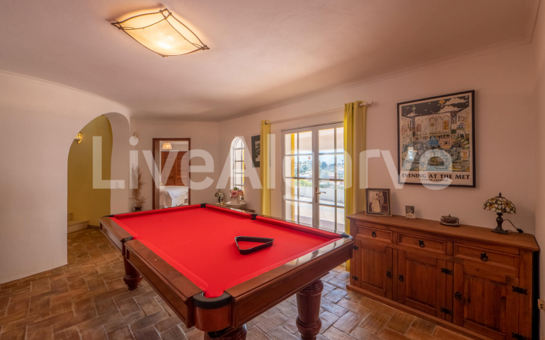 EXCLUSIV | Repräsentative 3SZ Meerblick Villa in Montinhos da Luz zum Verkauf – Lagos