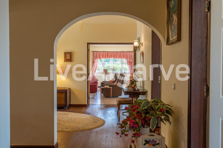 EXCLUSIVE | T6 Sea View Mansion in Prime Location for Sale at Boliqueime - Loulé