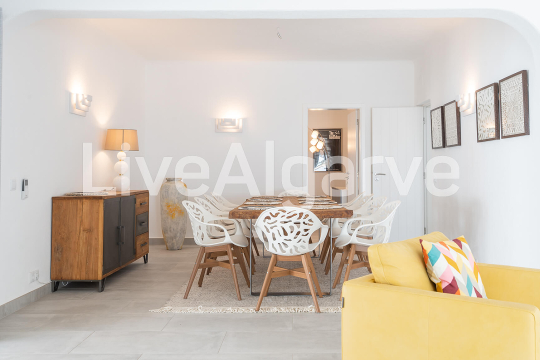 LAVISH | Spacious T5 Villa at Carvoeiro for Sale - Lagoa