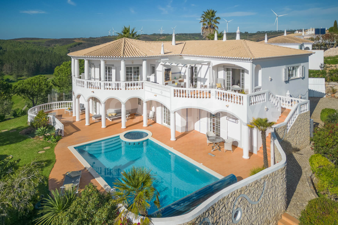 EXCLUSIVE | Outstanding T6 Sea & Golf View Villa in Budens for Sale – Vila do Bispo