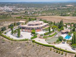 LUXO | Bela Moradia T4+1 com Vistas Panorâmicas no Burgau á Venda - Lagos