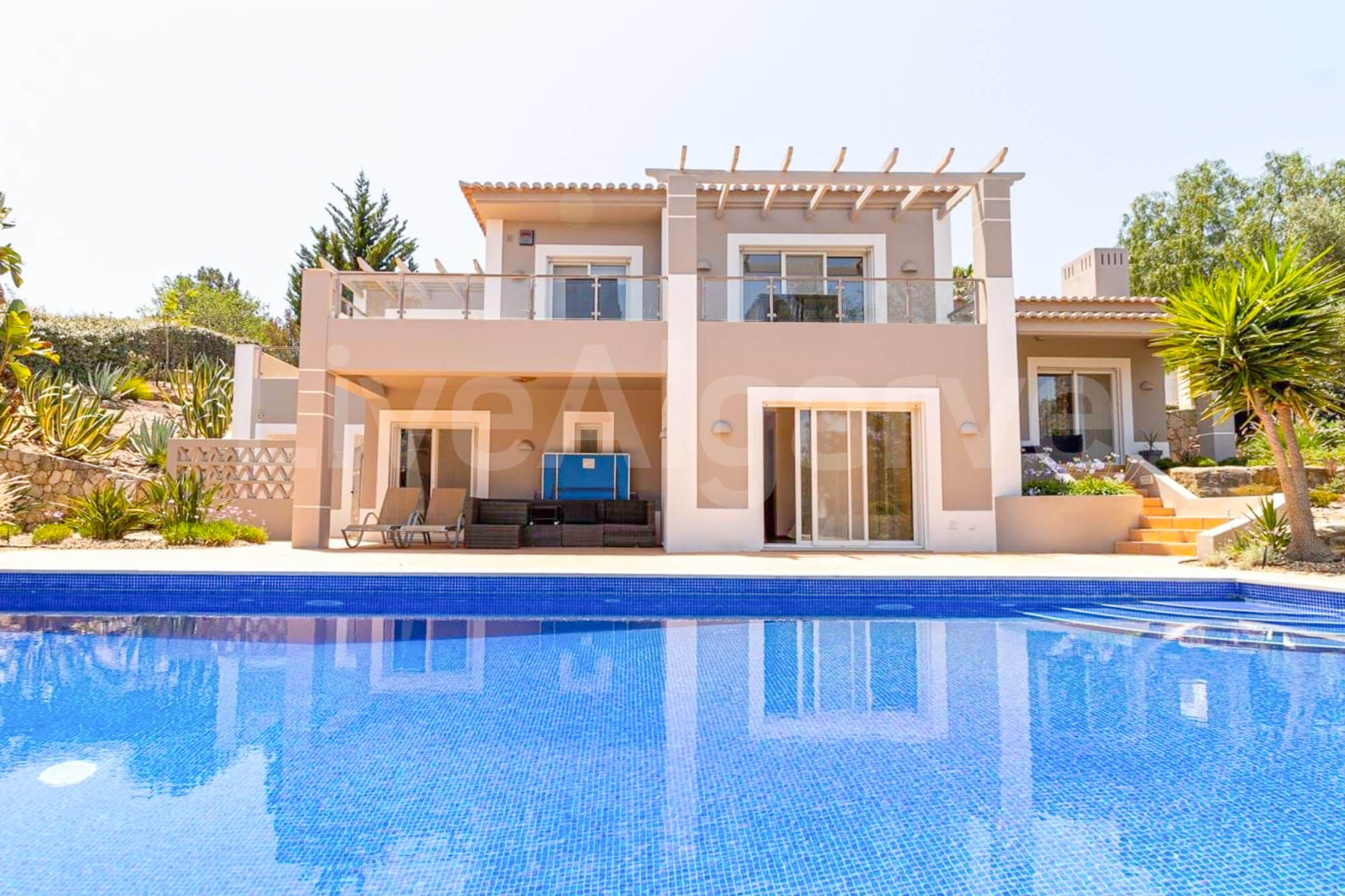 LUXURY | T3 Villa inside Vale da Pinta Golf Resort at Carvoeiro, Algarve - Lagoa