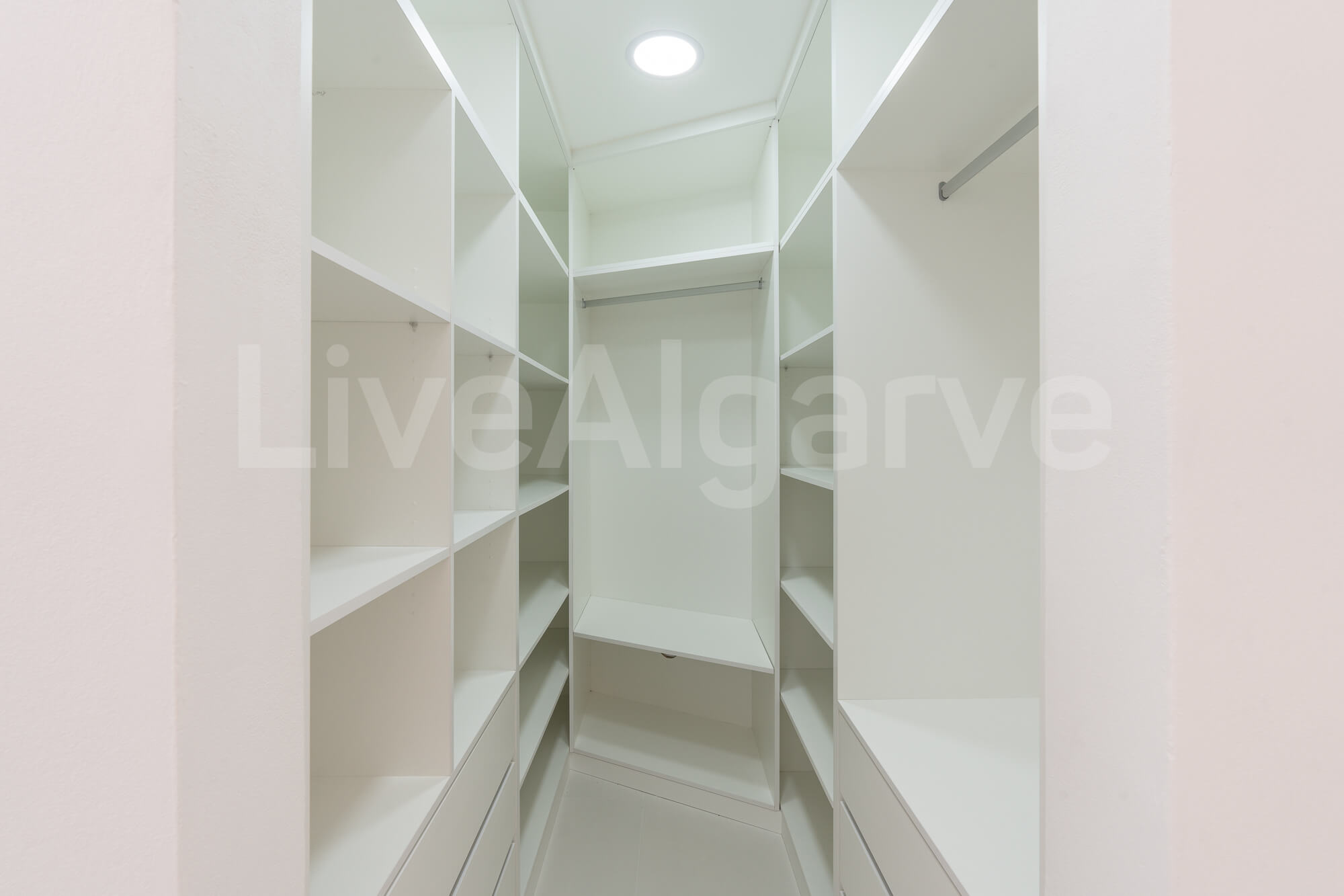 SEA VIEW | Core Refurbished De Luxe T4 Villa at Montinhos da Luz for Sale – Lagos