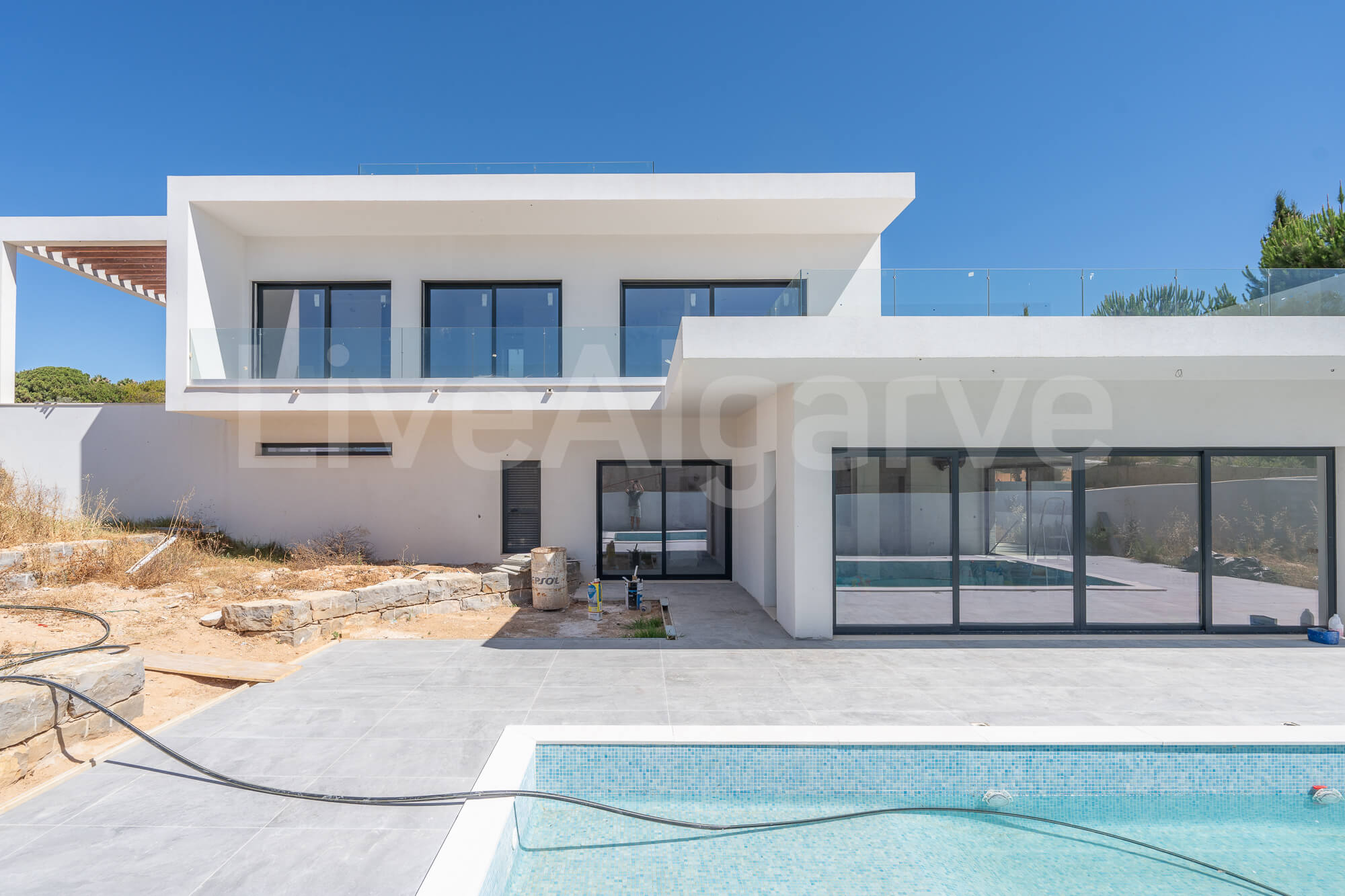 SEA VIEW | Ultra-Modern New South-Facing Villa in Carvoeiro for Sale - Lagoa 